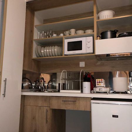 Mitropoleos Street Elegant Apartment Firostefani Bagian luar foto